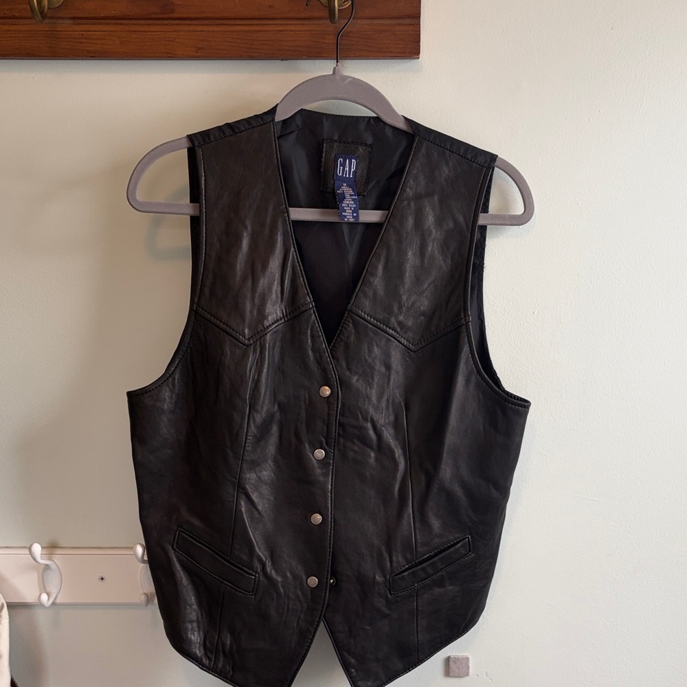 GAP Black over sized genuine Leather Snap-Front Vest